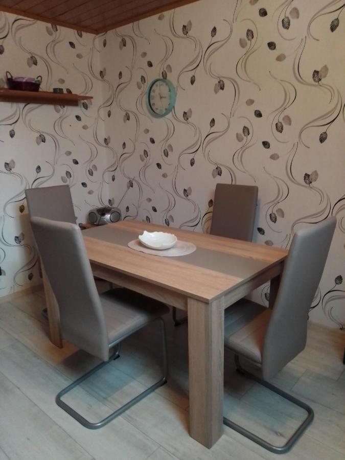Apartament Haus Heidrun Dolgesheim Zewnętrze zdjęcie